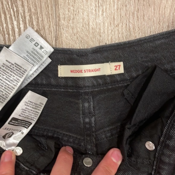 Black Levi wedgie straight - Picture 2 of 5